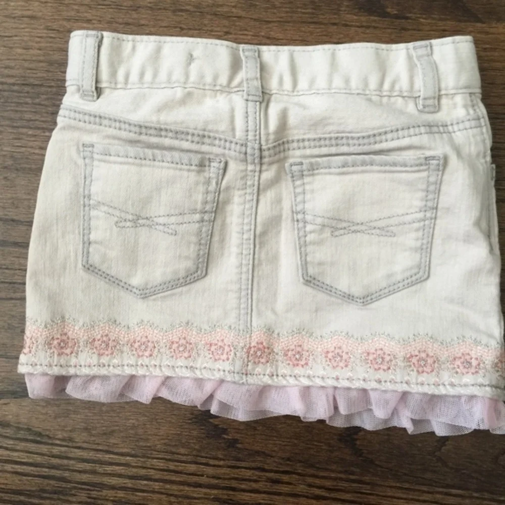EUC BabyGap Size 4‎ Grey Jean Skirt